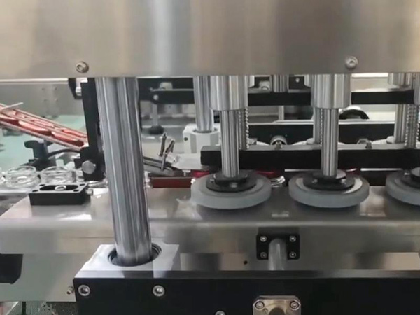 8抡马口铁提升落盖搓盖机